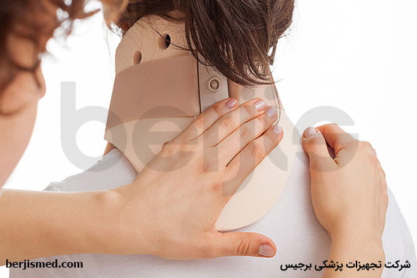استفاده از گردنبند طبی و درمان خانگی گردن درد