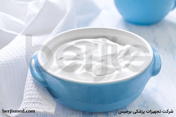 ماست یونانی به رفع گرفتگی عضلات کمک می کند.