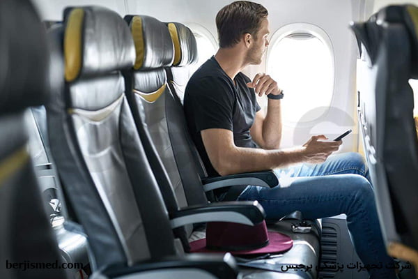 توجه به موقعیت کمر جهت کاهش کمر درد در هواپیما